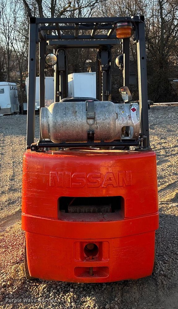 image for item OE9272 Nissan 50 forklift