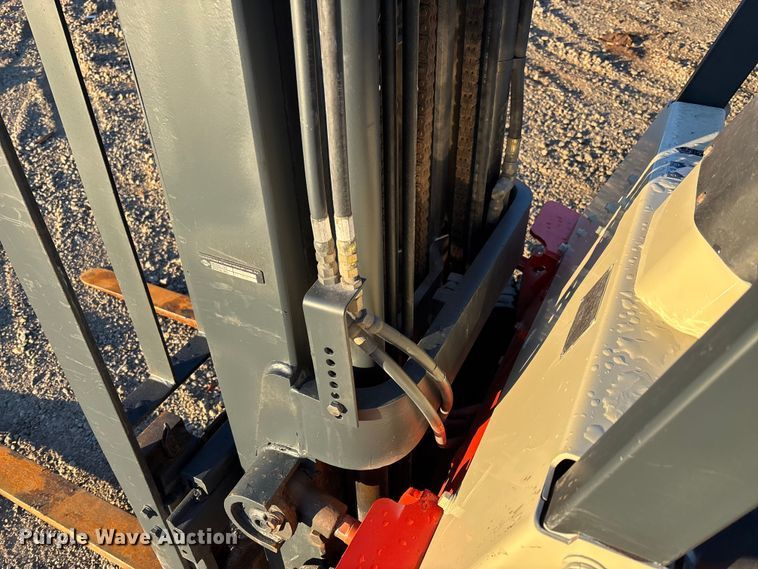 image for item OE9272 Nissan 50 forklift