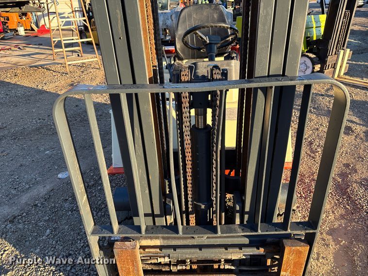 image for item OE9272 Nissan 50 forklift