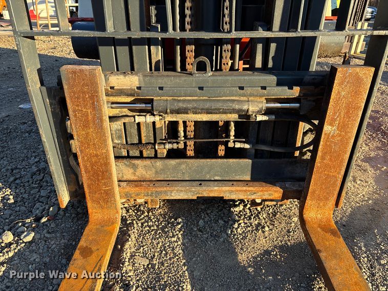 image for item OE9272 Nissan 50 forklift