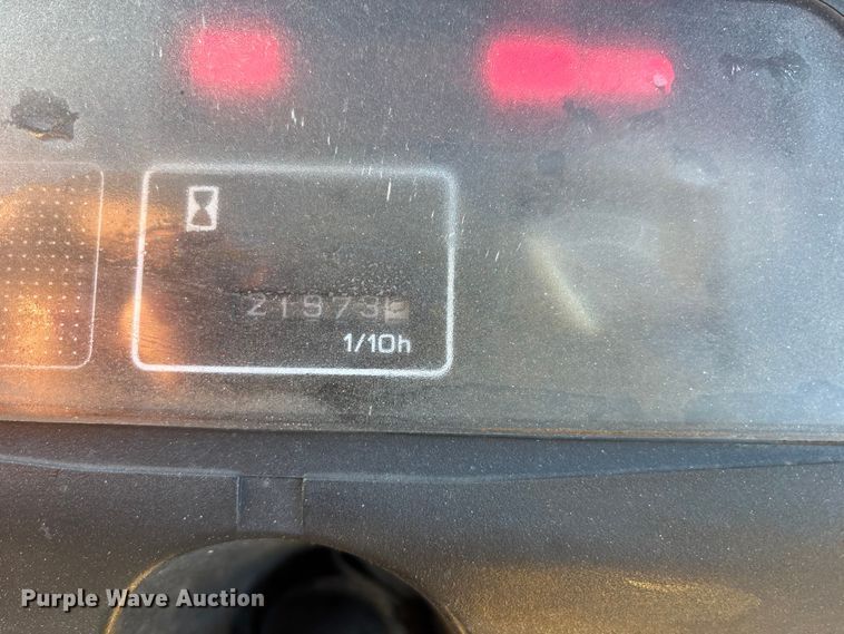 image for item OE9272 Nissan 50 forklift