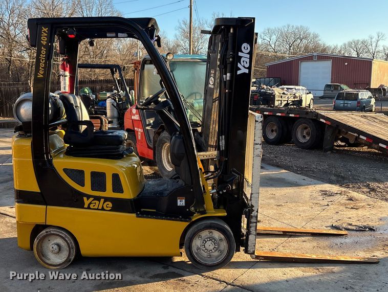 MONTACARGAS YALE VERACITOR40VX