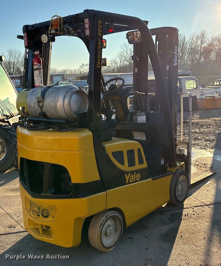 MONTACARGAS YALE VERACITOR40VX