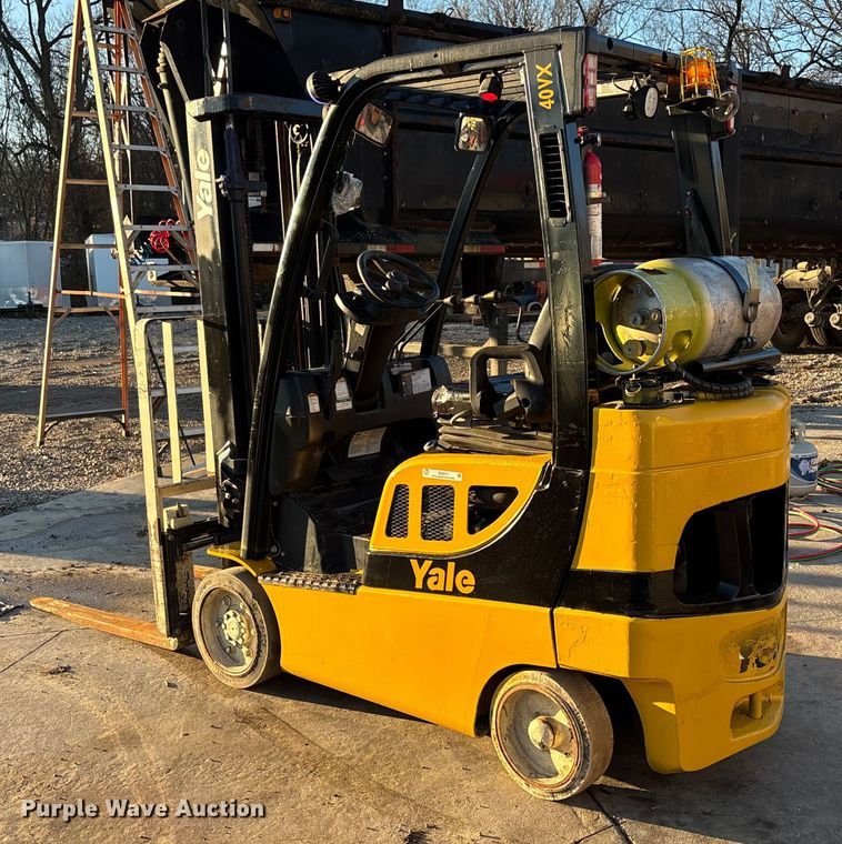 image for item OE9273 Yale Veracitor 40VX forklift
