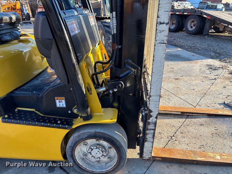 image for item OE9273 Yale Veracitor 40VX forklift