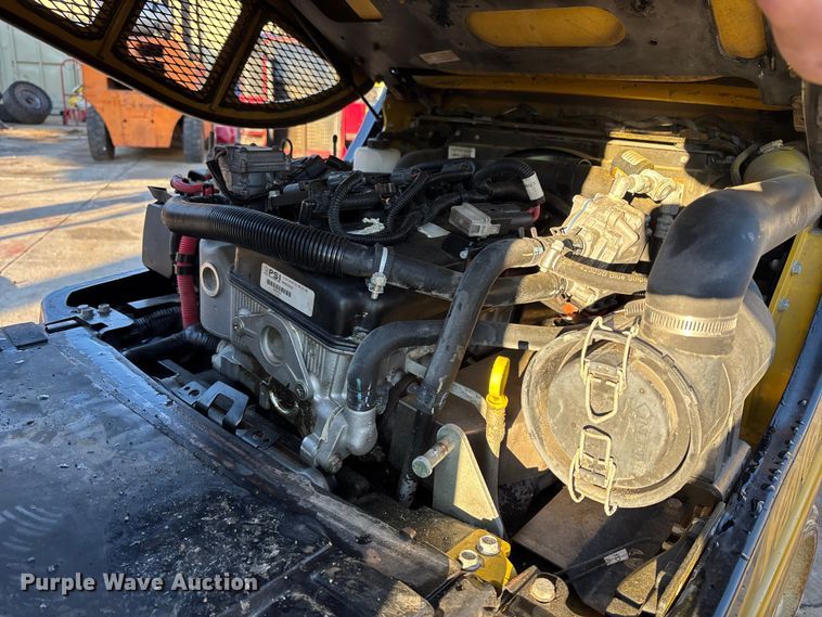 image for item OE9273 Yale Veracitor 40VX forklift