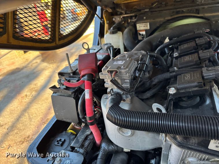 image for item OE9273 Yale Veracitor 40VX forklift