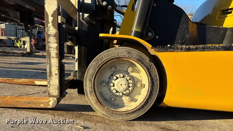 image for item OE9273 Yale Veracitor 40VX forklift