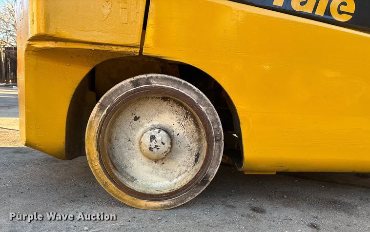 image for item OE9273 Yale Veracitor 40VX forklift