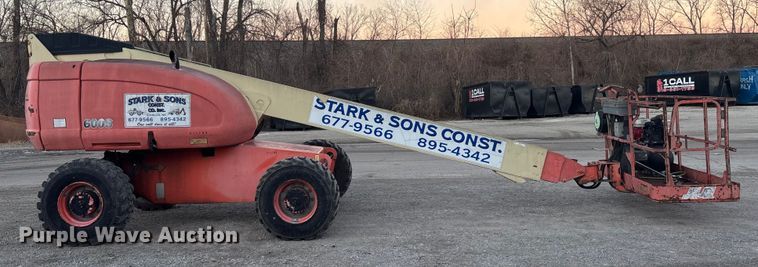 image for item OE9275 2001 JLG 600S boom lift