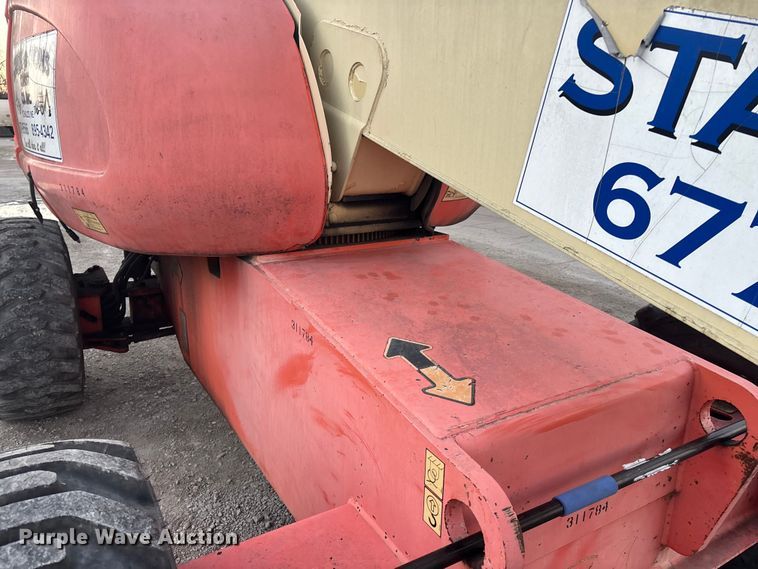 image for item OE9275 2001 JLG 600S boom lift