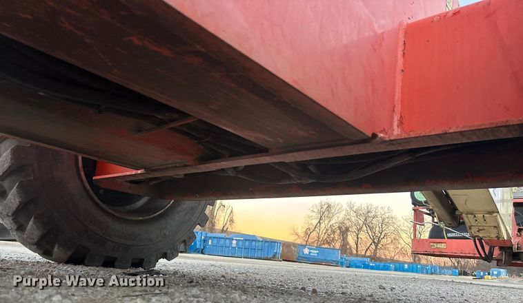 image for item OE9275 2001 JLG 600S boom lift