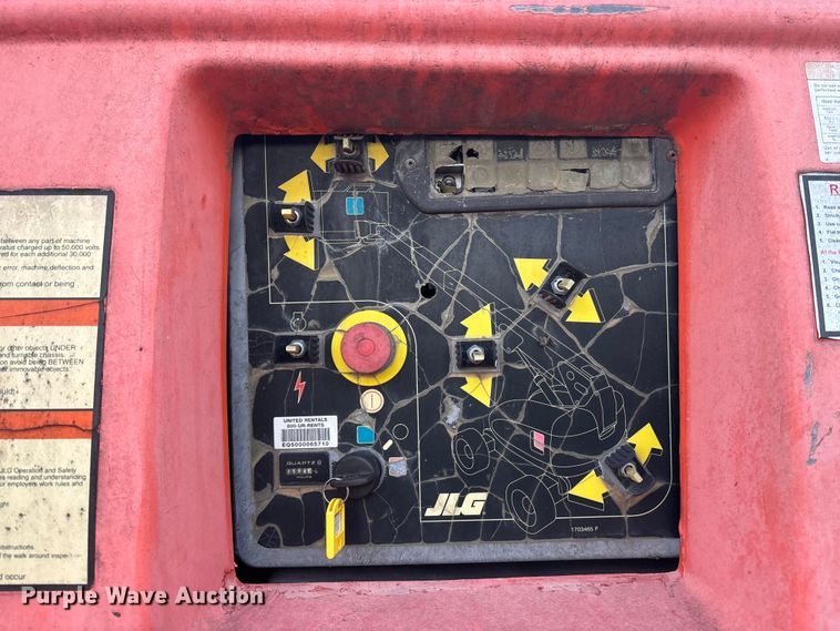 image for item OE9275 2001 JLG 600S boom lift