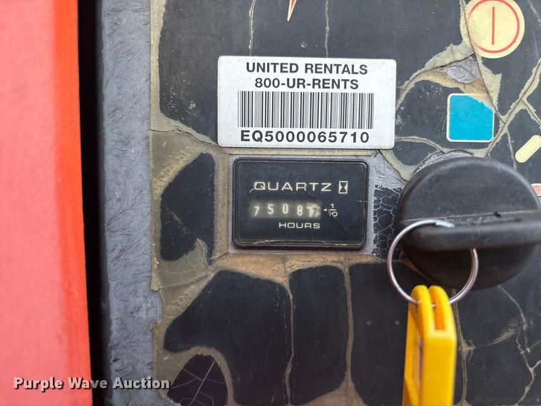 image for item OE9275 2001 JLG 600S boom lift