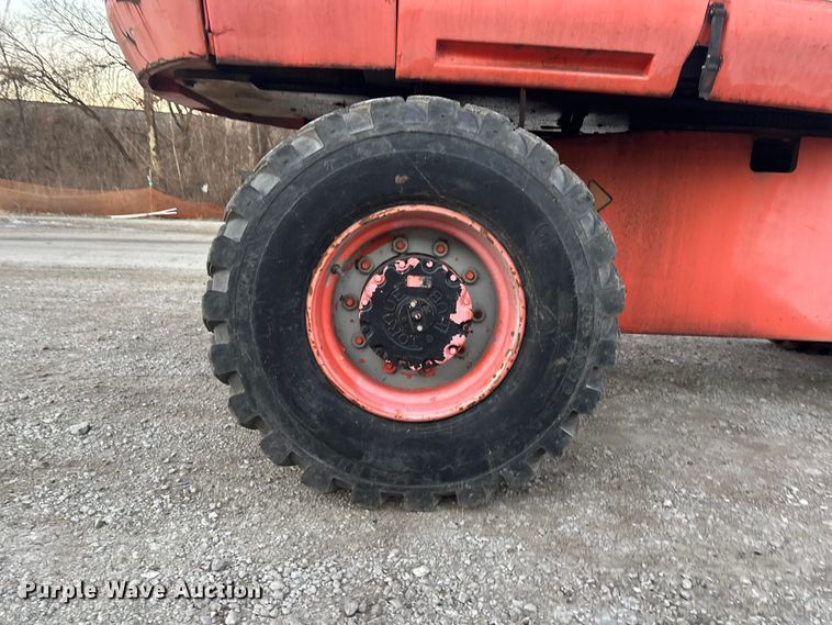 image for item OE9275 2001 JLG 600S boom lift