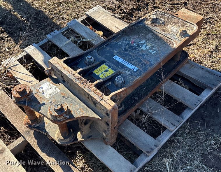 image for item OE9282 Caterpillar B6 breaker