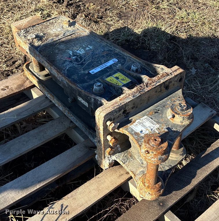 image for item OE9282 Caterpillar B6 breaker