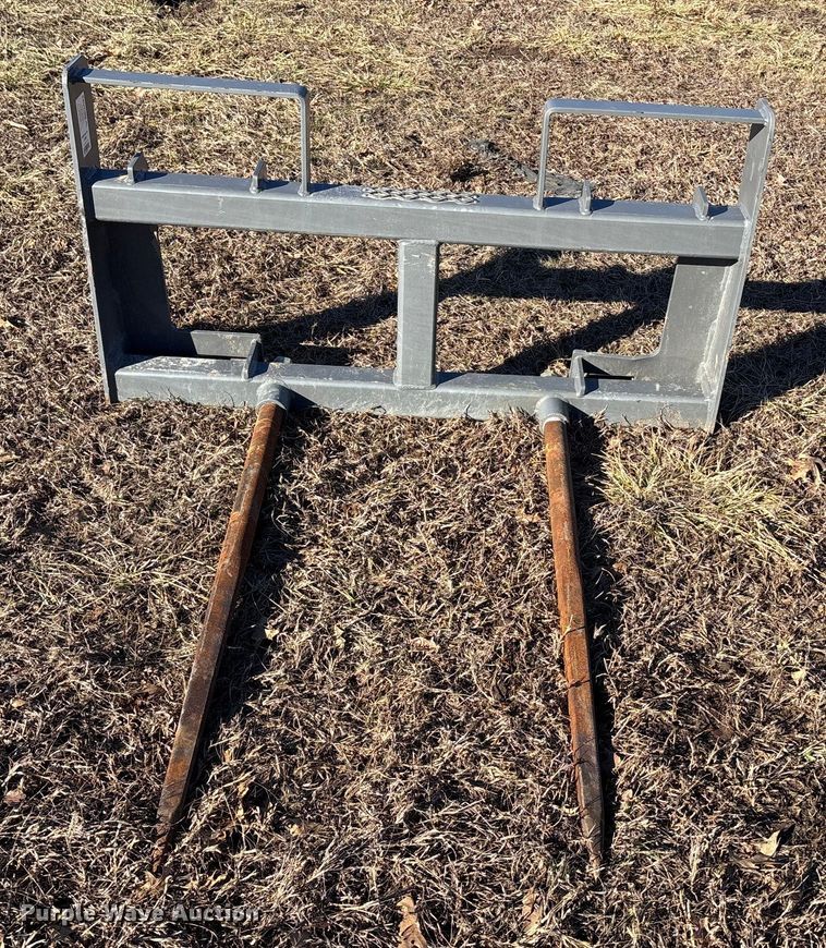 image for item OE9284 AGGO U249 skid steer bale spear