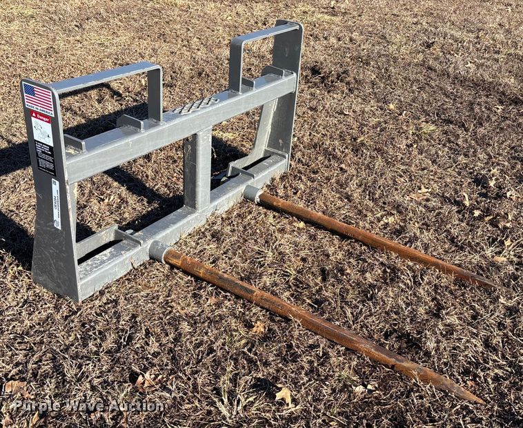 image for item OE9284 AGGO U249 skid steer bale spear