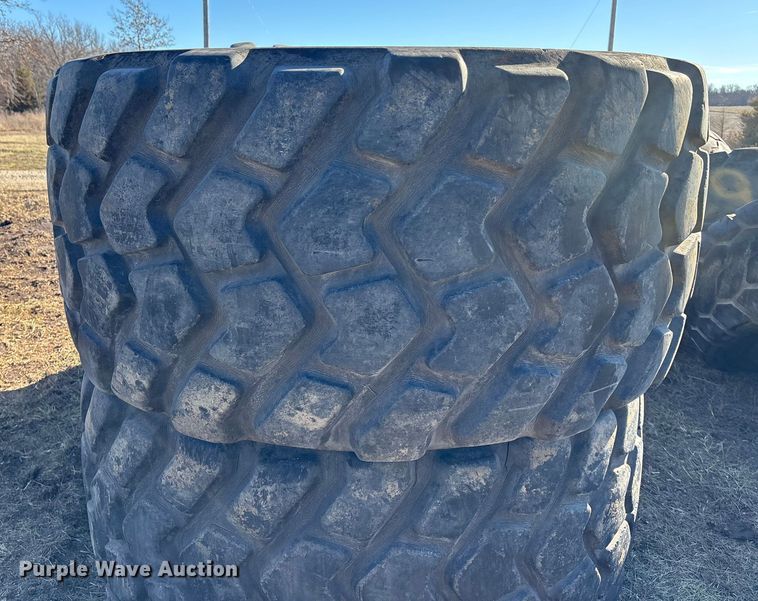 image for item OE9287 (3) 750/65R25