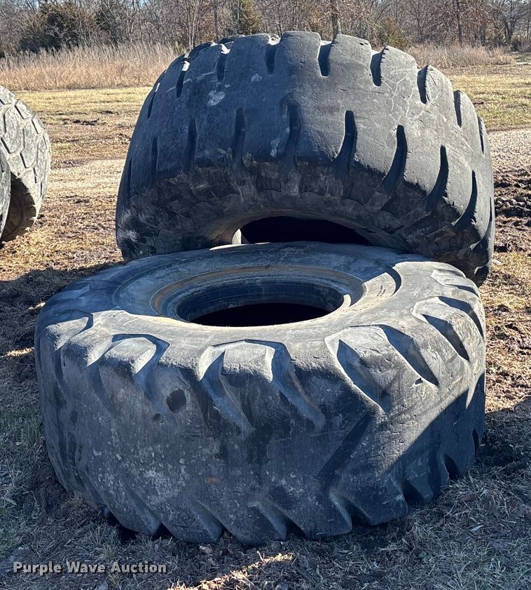 image for item OE9289 (4) 26.5-25 tires