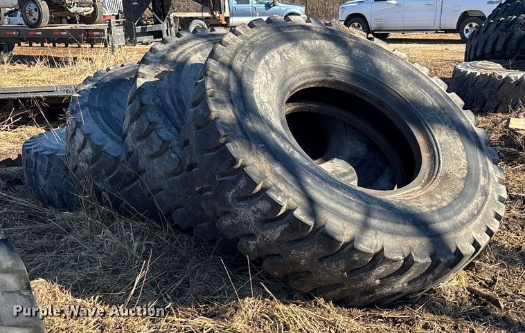 image for item OE9292 (16) 18-33 tires