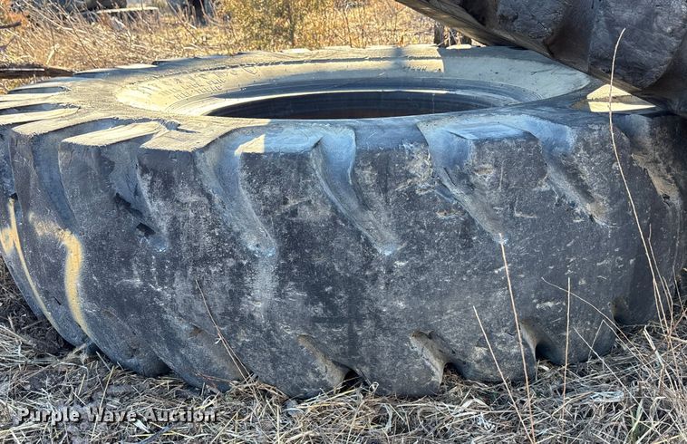 image for item OE9292 (16) 18-33 tires