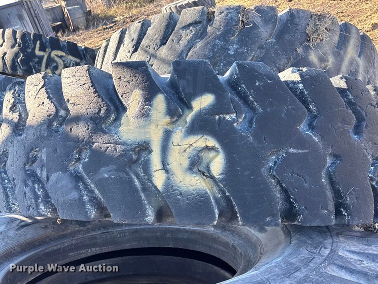 image for item OE9292 (16) 18-33 tires