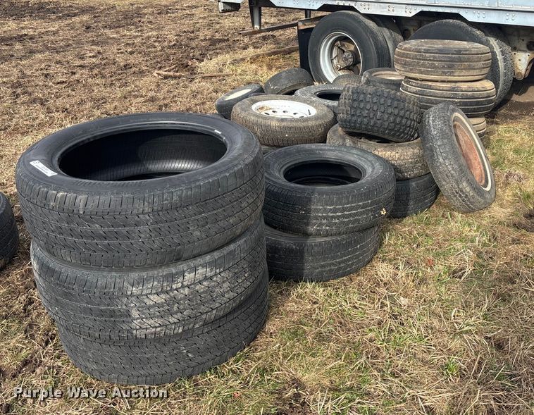 image for item OE9308 Tires and wheels