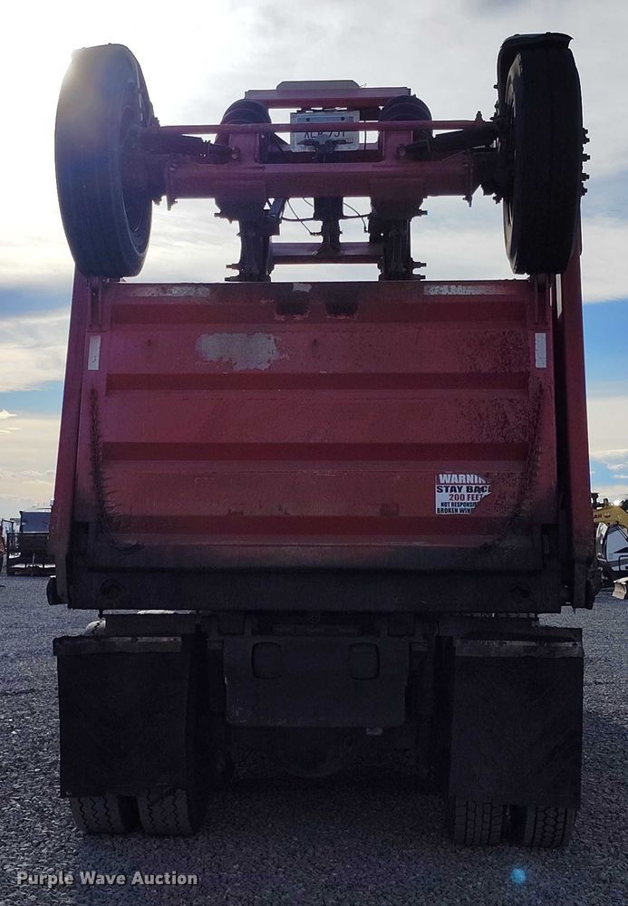 image for item YA1430 2012 Freightliner 114SD dump truck