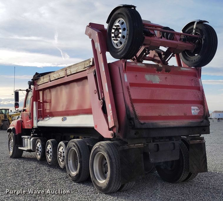 image for item YA1430 2012 Freightliner 114SD dump truck