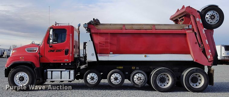 image for item YA1430 2012 Freightliner 114SD dump truck
