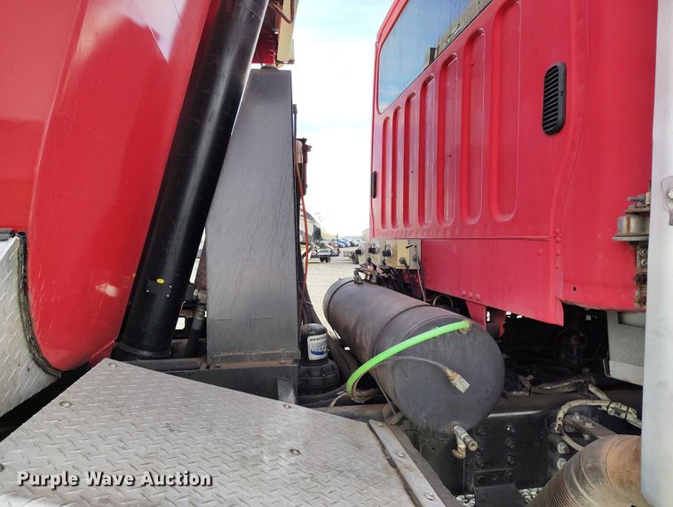 image for item YA1430 2012 Freightliner 114SD dump truck