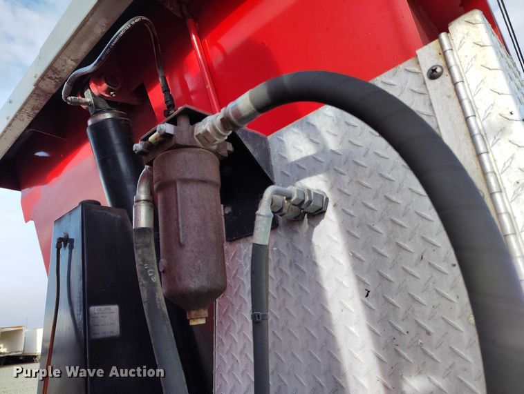 image for item YA1430 2012 Freightliner 114SD dump truck