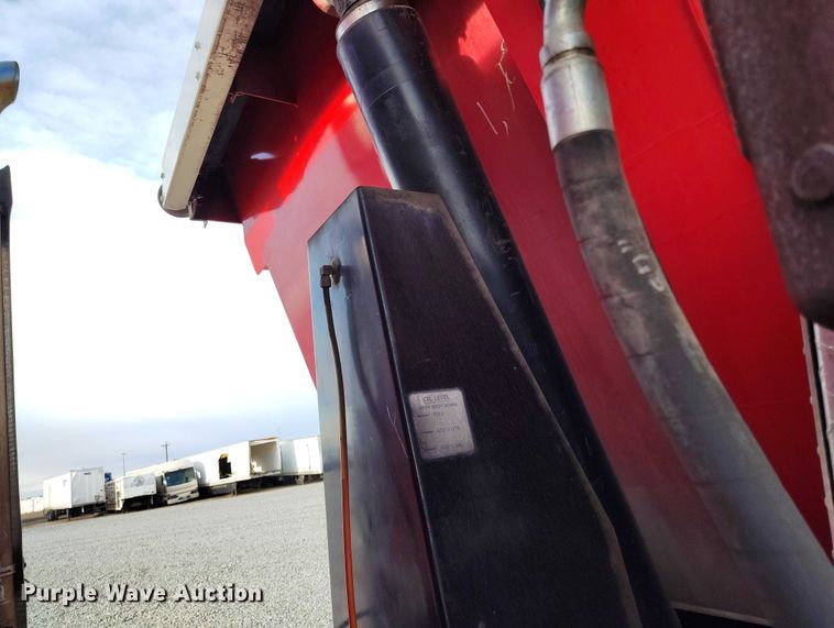 image for item YA1430 2012 Freightliner 114SD dump truck