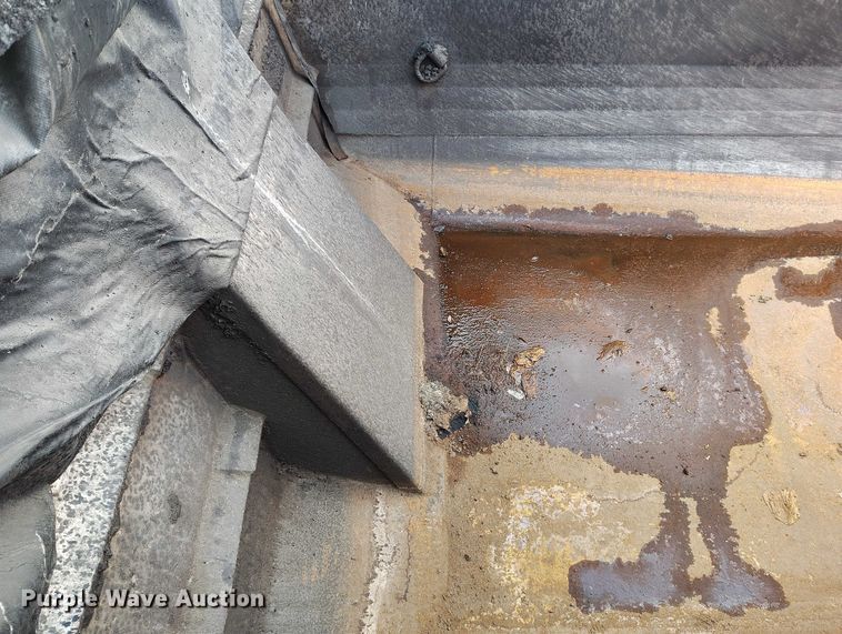 image for item YA1430 2012 Freightliner 114SD dump truck