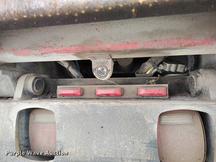 image for item YA1430 2012 Freightliner 114SD dump truck