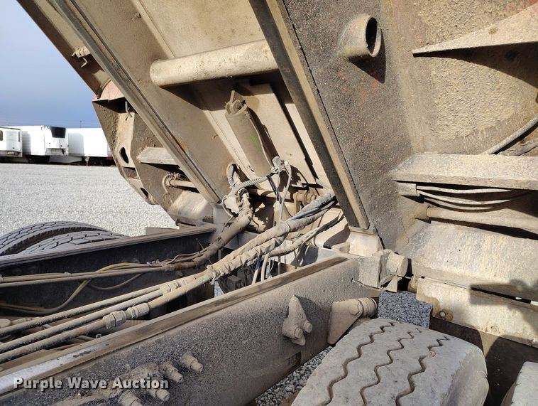 image for item YA1430 2012 Freightliner 114SD dump truck