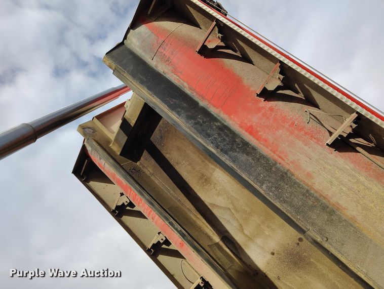 image for item YA1430 2012 Freightliner 114SD dump truck