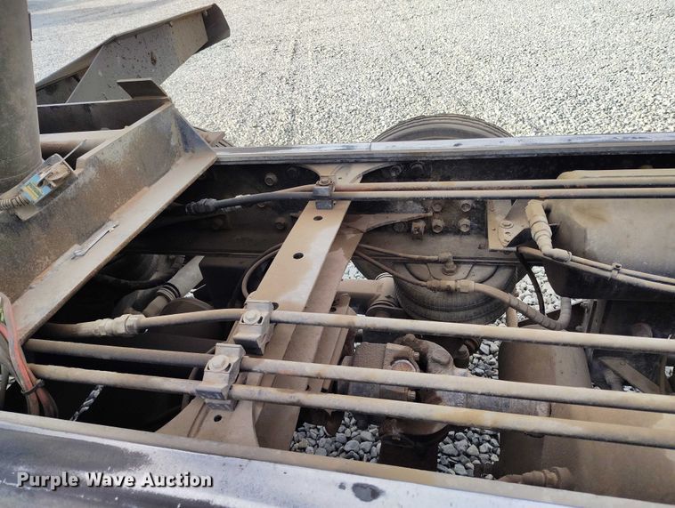 image for item YA1430 2012 Freightliner 114SD dump truck