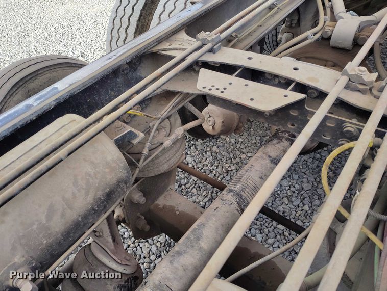 image for item YA1430 2012 Freightliner 114SD dump truck