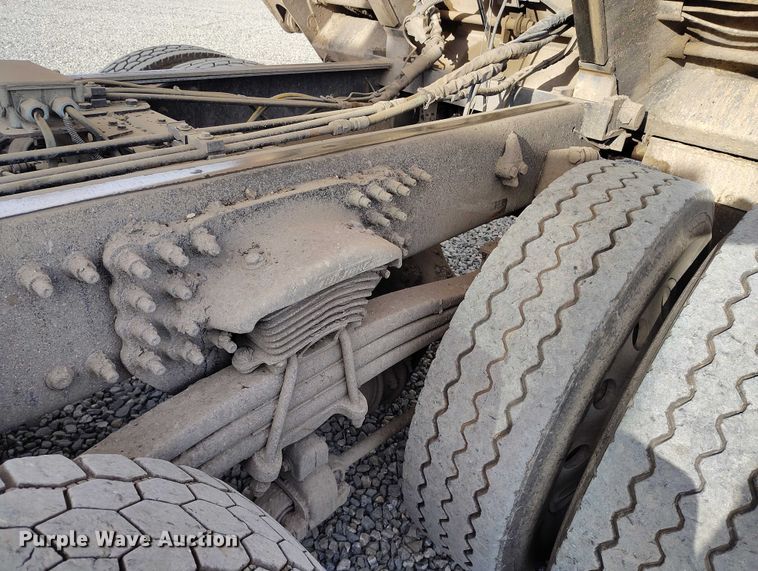 image for item YA1430 2012 Freightliner 114SD dump truck