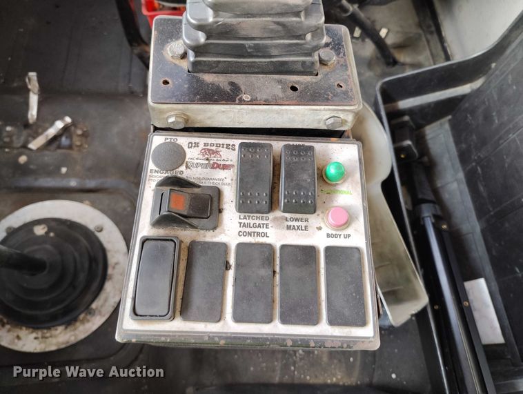 image for item YA1430 2012 Freightliner 114SD dump truck