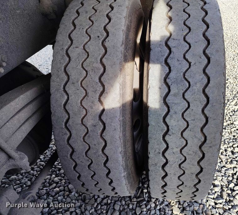 image for item YA1430 2012 Freightliner 114SD dump truck