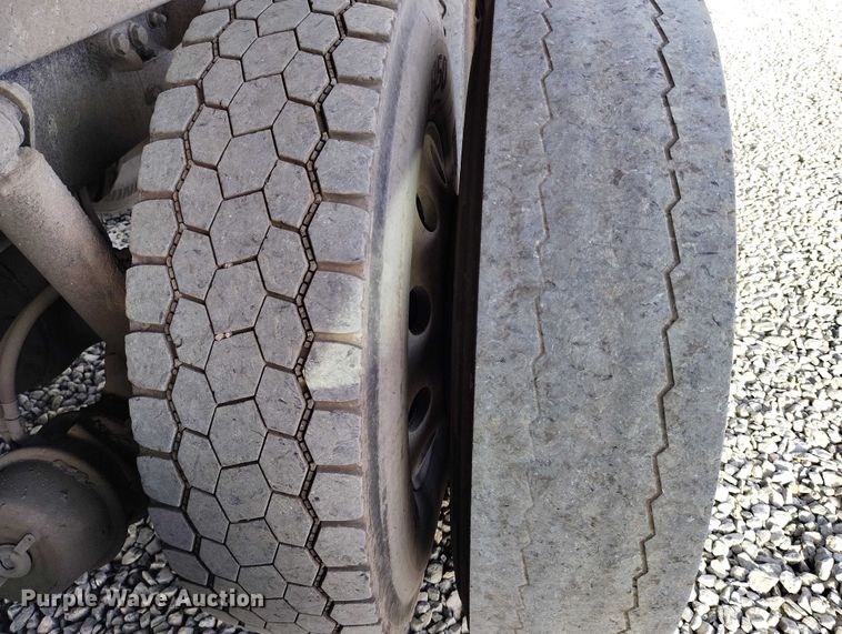 image for item YA1430 2012 Freightliner 114SD dump truck