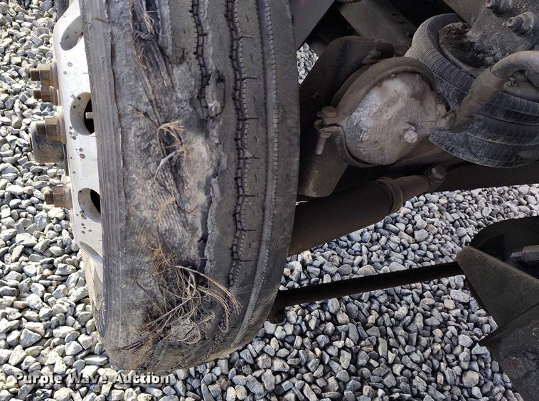 image for item YA1430 2012 Freightliner 114SD dump truck