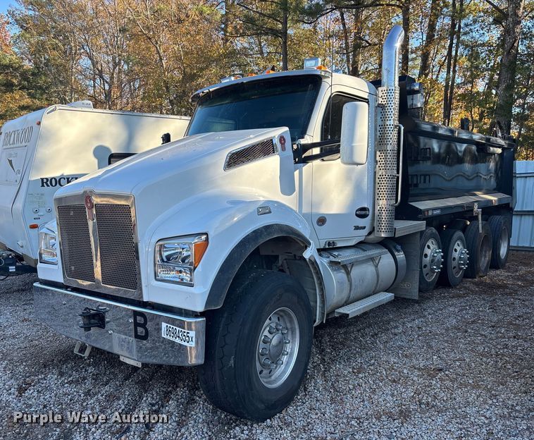 image for item YA1458 2025 Kenworth T880 dump truck