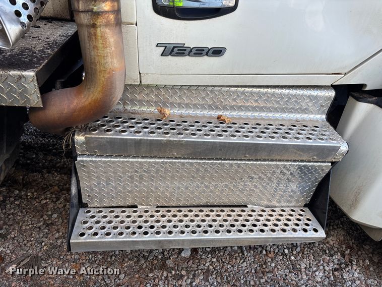 image for item YA1458 2025 Kenworth T880 dump truck