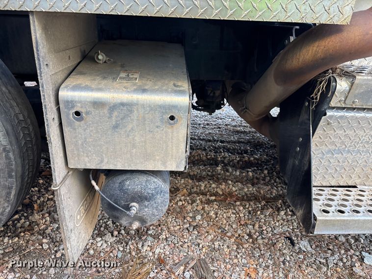 image for item YA1458 2025 Kenworth T880 dump truck