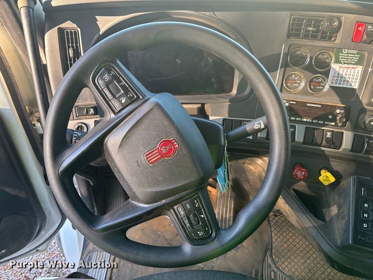 image for item YA1458 2025 Kenworth T880 dump truck